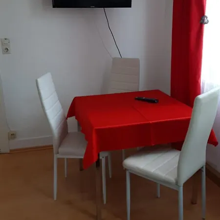 Ferienwohnungen Calwer Höfle Marktplatz - Firmen, Handwerker, Monteure willkommen Zimmer foto