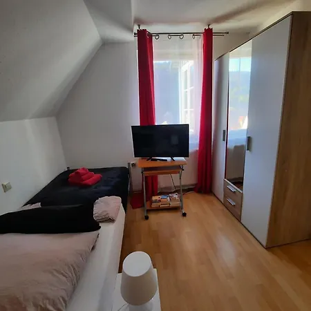 Ferienwohnungen Calwer Höfle Marktplatz - Firmen, Handwerker, Monteure willkommen Zimmer foto