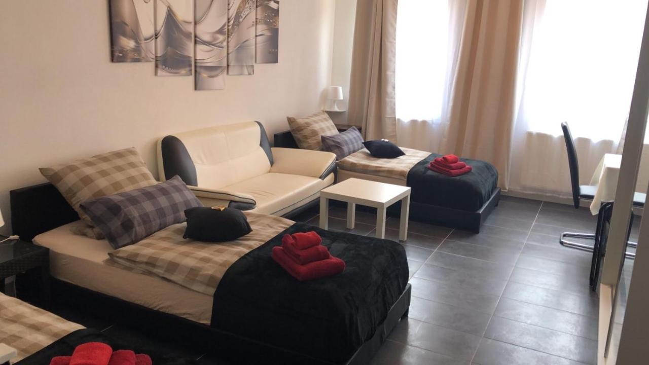 Calwer Höfle Marktplatz - Firmen, Handwerker, Monteure Willkommen Apartment Calw
