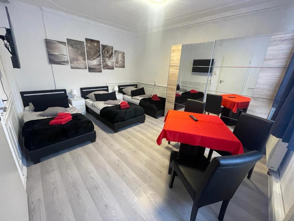 Apartment Calwer Höfle Marktplatz - Firmen, Handwerker, Monteure Willkommen *
