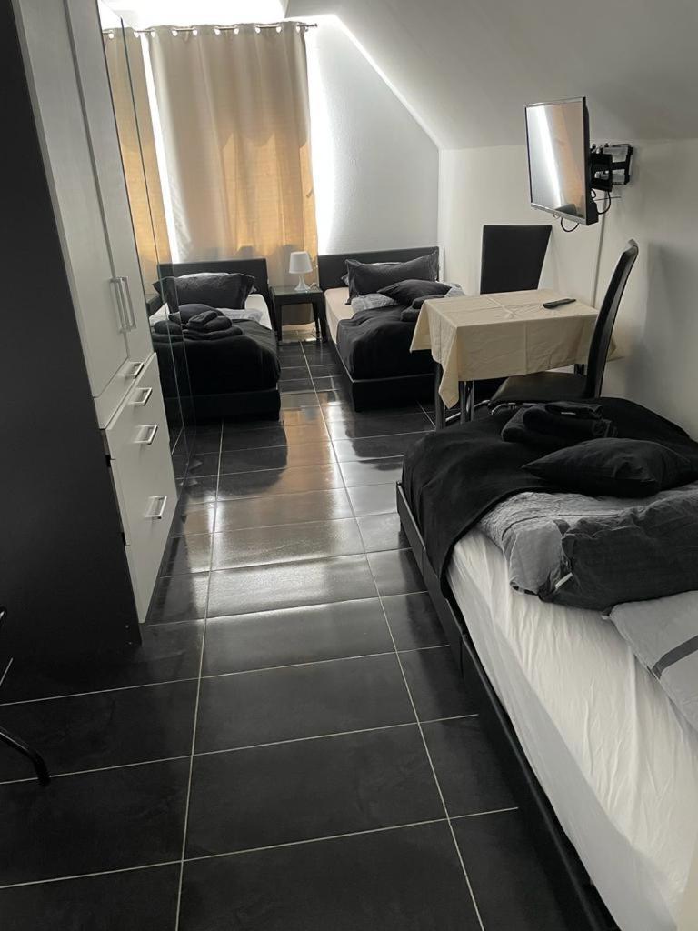 Calwer Höfle Marktplatz - Firmen, Handwerker, Monteure Willkommen Apartment Calw
