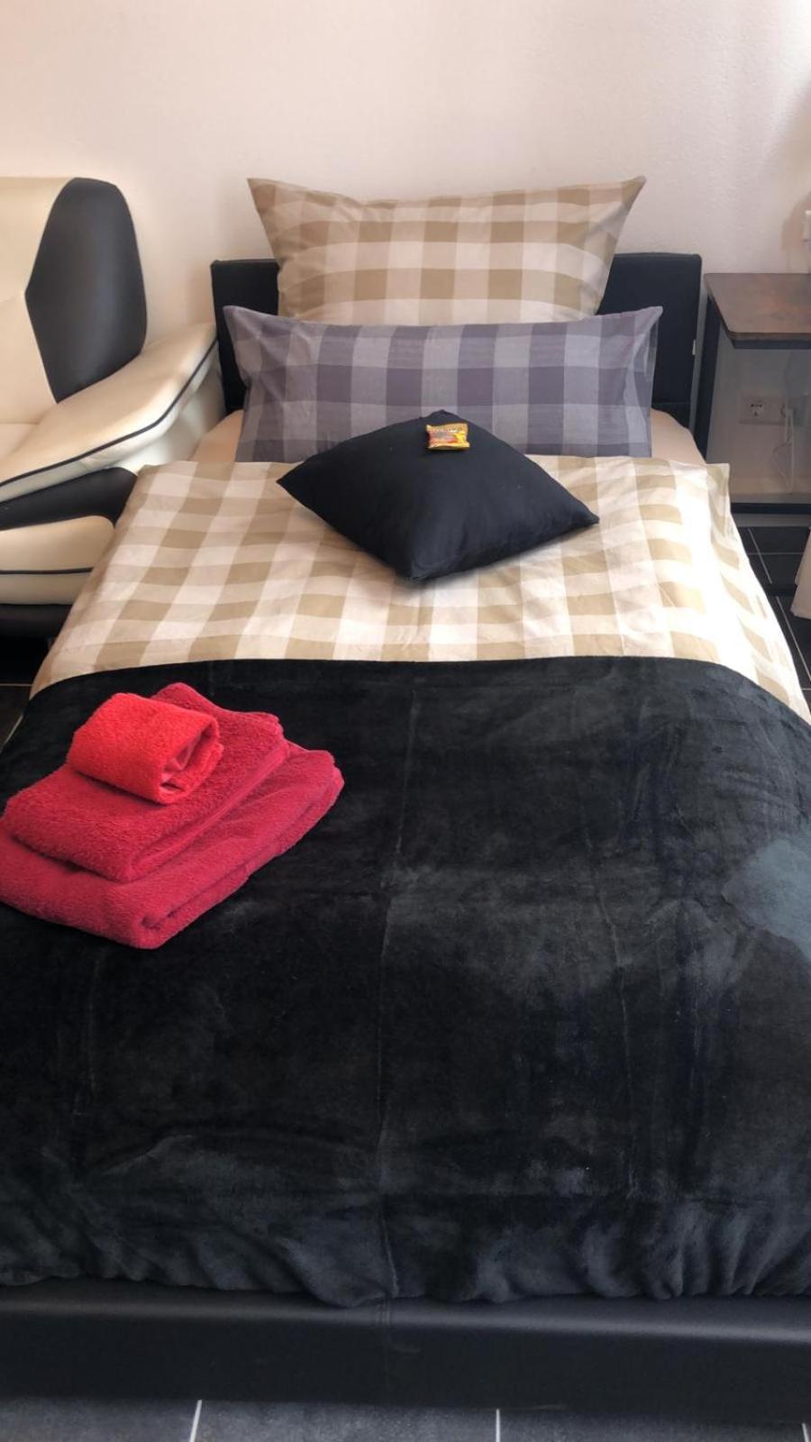 Calwer Höfle Marktplatz - Firmen, Handwerker, Monteure Willkommen Apartment *