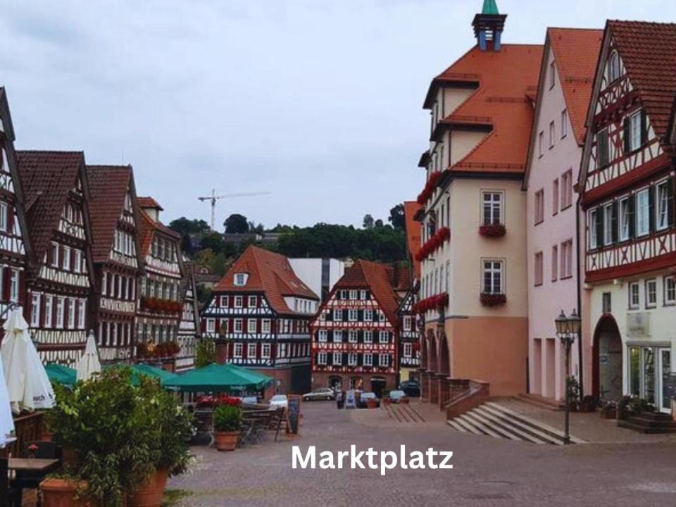 Calwer Höfle Marktplatz - Firmen, Handwerker, Monteure Willkommen Apartment